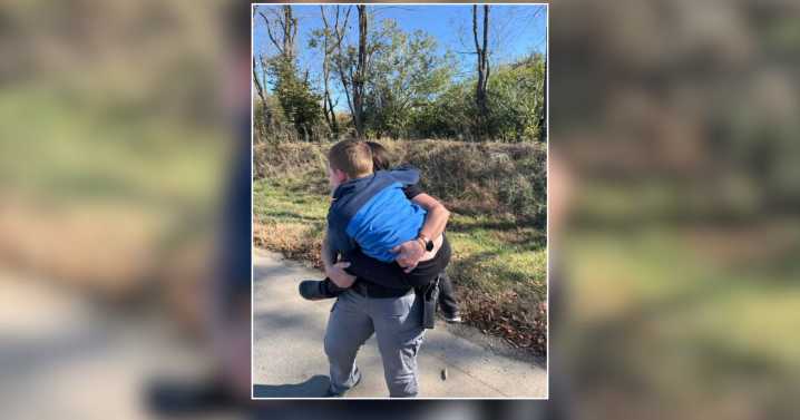 LFACC officers help save young child spotted near busy Lexington roadway
