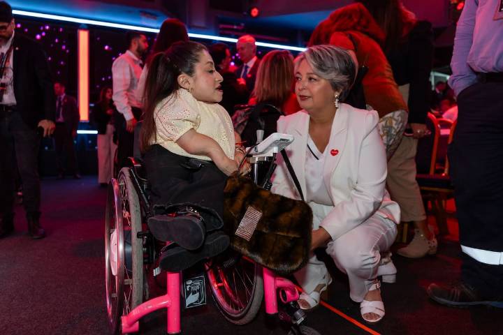 “Cuando se une Chile, se pueden hacer grandes cosas”: Jeannette Jara aplaudió la obra de la Teletón en su versión 2025