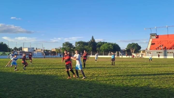 Ajustado triunfo de Colón