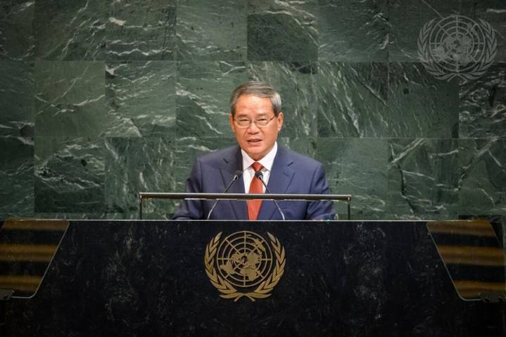 Tensions Flare as China and Japan Clash Over Taiwan Remarks