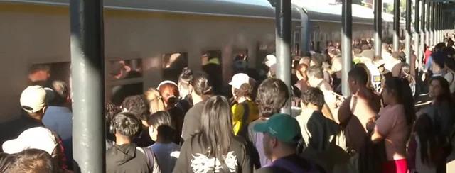 Caos en el Tren Sarmiento tras un intento de suicidio en Floresta: demoras y...
