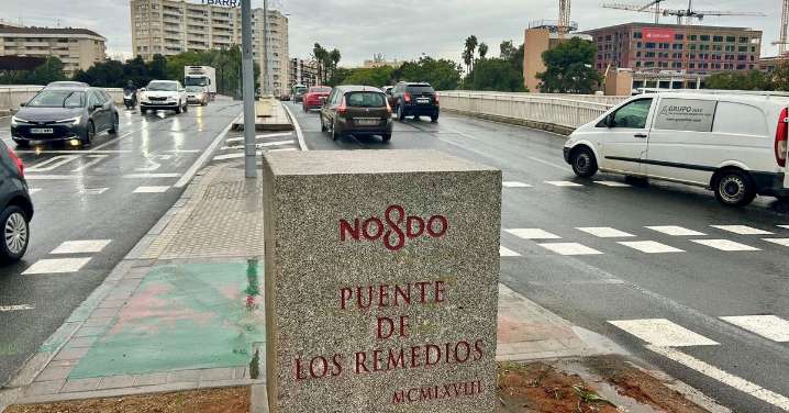 Donde habita el olvido: sin huellas, con indicios