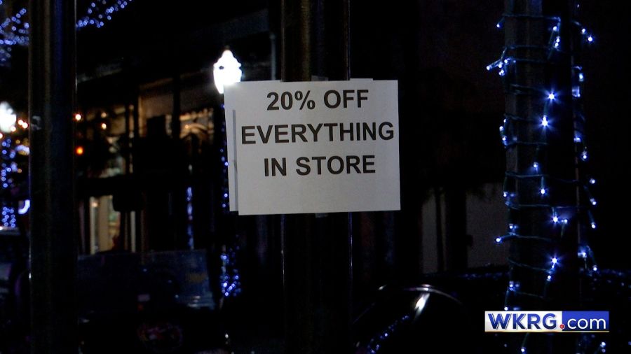 Mobile stores prepare for Small Business Saturday