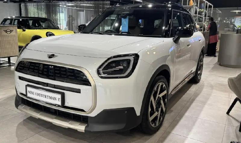 MINI Launches New Electric SUV Countryman SE All4 in India Priced at ₹66.90 Lakh with 440 km Range and AWD Technology