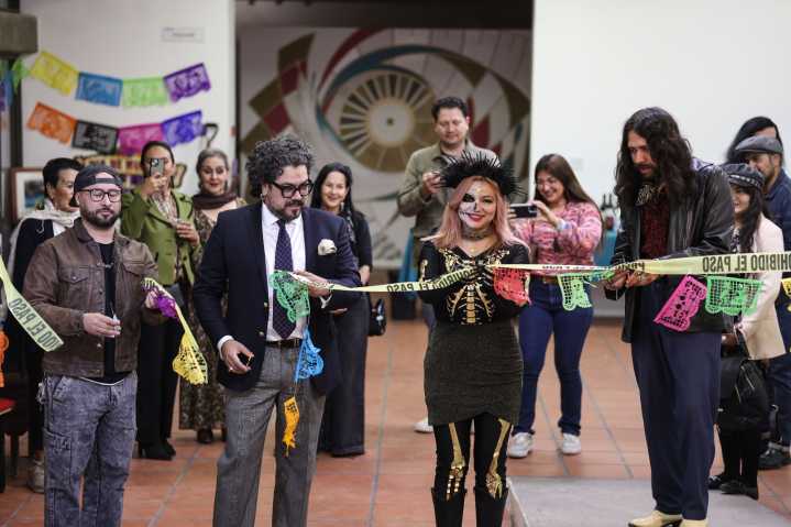 Celebra arte juarense la vida y la memoria con exposición “Ofrenda de Ciudad” en el MAHCH