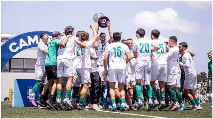 Deportivo LSM, el equipo de Messi y Suárez, ascendió a la C de Uruguay en su primer año de existencia