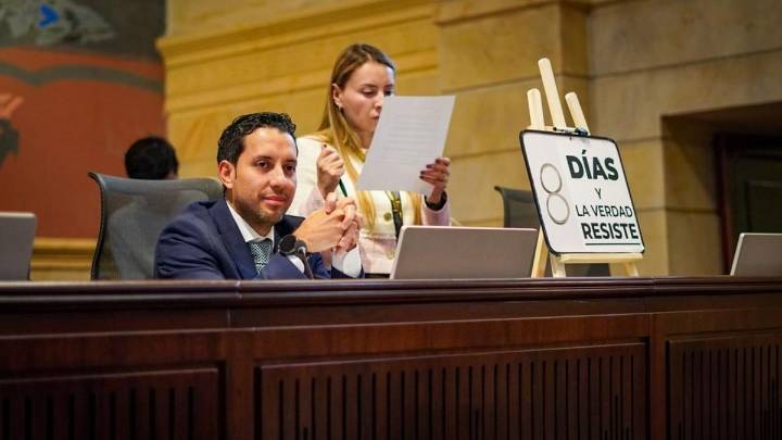 Julián López y el Partido de la U agudizan su conflicto tras la suspensión de tres meses