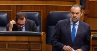 Ábalos pide explicaciones a Óscar Puente por el supuesto cobro irregular de dietas y «amaños» en el Puerto de Valencia