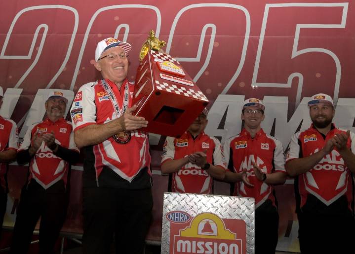 Doug Kalitta wins 2nd Top Fuel title at rained out, In