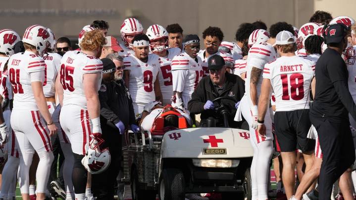 Wisconsin RB Gideon Ituka has feeling in extremities after being carted off the field at Indiana