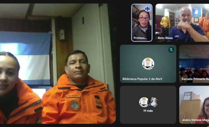 Bibliotecas pampeanas con la Antártida