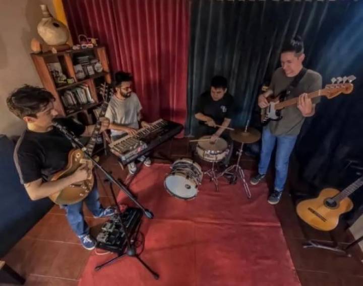 Guillermo O’Connor regresa al formato eléctrico con “Niño Kalimba”