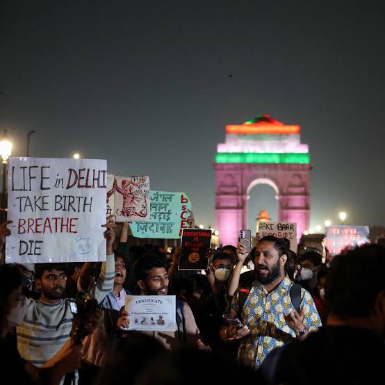 Delhi Pollution Protest: Dozens Detained at India Gate as Citizens Demand Clean Air and Accountability