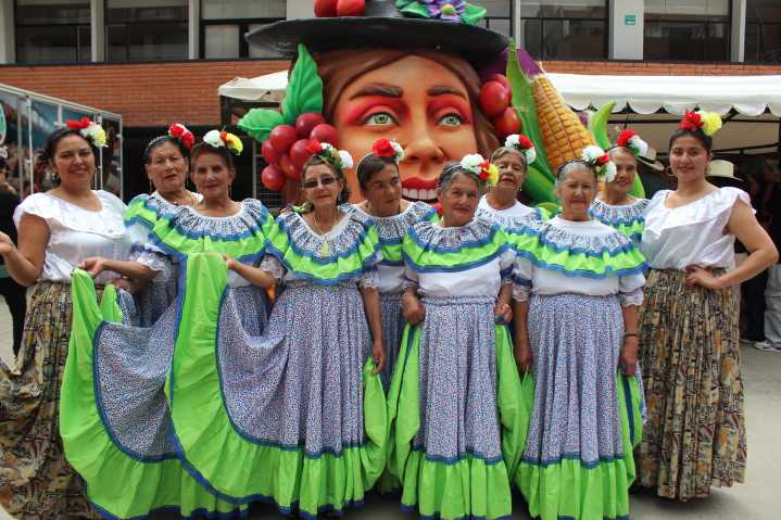 Herencia Viva: Un Legado Cultural a Través de la Danza del Adulto Mayor en Imués
