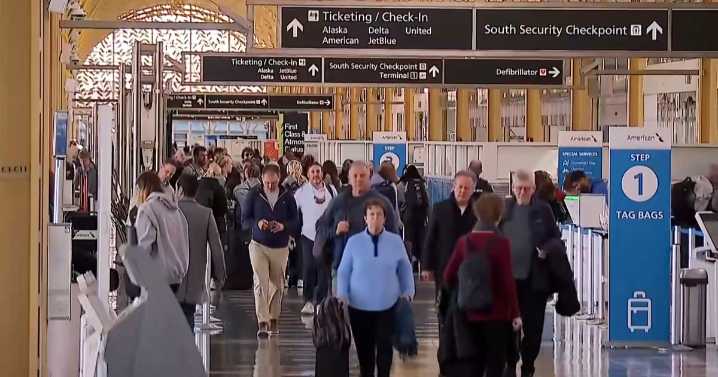 Airline rebooking success during flight cuts at Washington Reagan