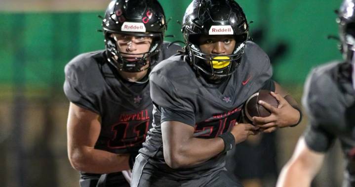 Coppell shakes off early deficit, rolls through Marcus in 5
