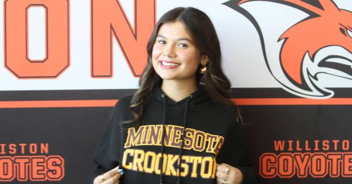 Tinklenberg signs with Minnesota Crookston for golf