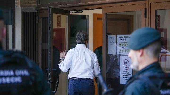 El dueño de El Ventorro declara que Mazón y Vilaplana abandonaron el restaurante entre las 18:30 y las 19:00