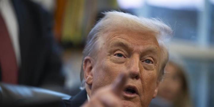 Legisladores demócratas instaron a militares a desobedecer órdenes y Trump advirtió: “La sedición se pena con la muerte”