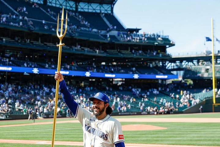 Andrés Muñoz's Impressive 2023 Season Leads To 2026 Option