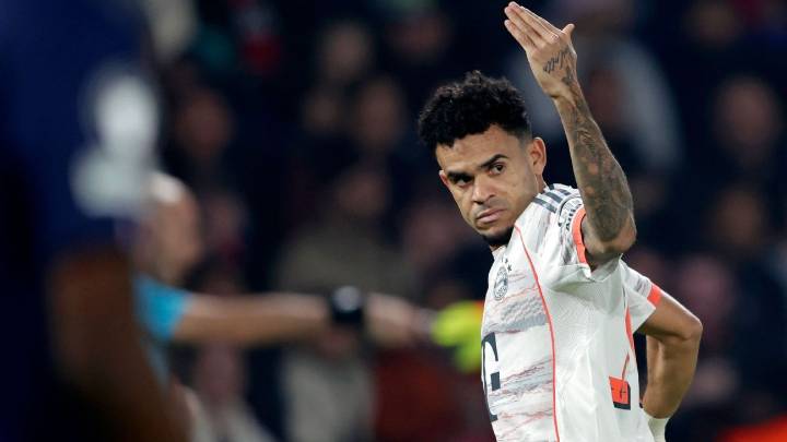 Bayern's Luis Díaz gets 2 goals, red card in 1st half vs. PSG