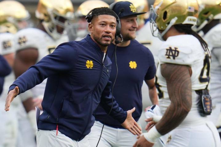 College football preview: No. 9 Notre Dame hosts Syracuse