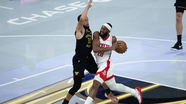 Reed Sheppard scores career-high 31 points as Rockets rally in 2nd half to beat Warriors 104