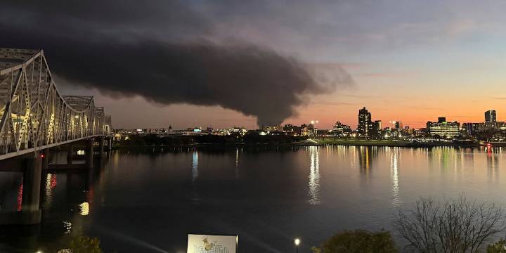 Gov. Beshear declares state of emergency following UPS crash