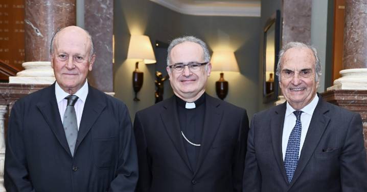 «Un 60% de las visitas al monasterio de Montserrat son de fuera de España», afirma su abad