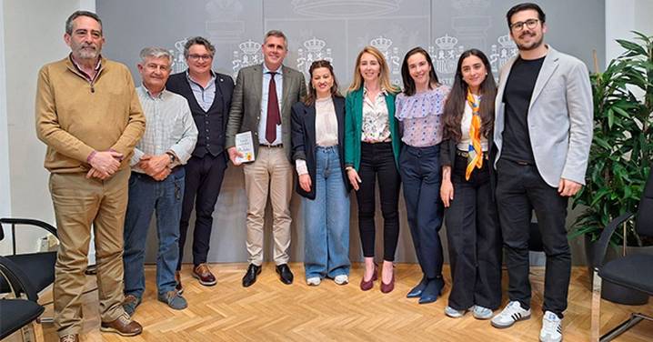 El Grupo de Investigación GIPEP y de Transferencia PePPS de la USAL logran el Premio Profesionalidad y Compromiso de la Fundación Diagrama