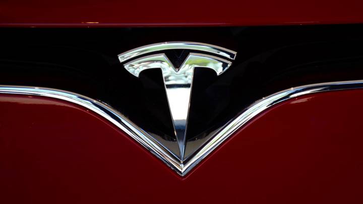 Tesla's China sales fall to 3-year low amid tepid demand