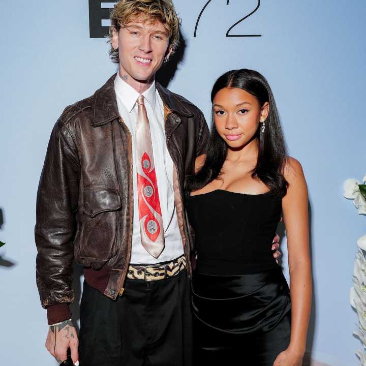 Machine Gun Kelly Duets With Daughter Casie, 16, at Warped Tour