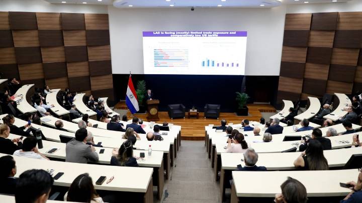 FMI: Los países tendrán que acostumbrarse a vivir con incertidumbre "cada vez más alta"