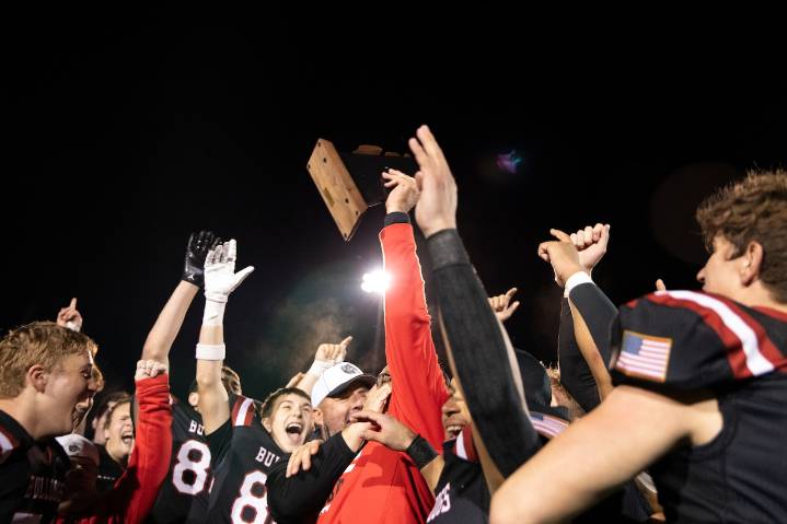 Vicksburg vs. Hudsonville Unity Christian: Watch Michigan high school football state semifinal live