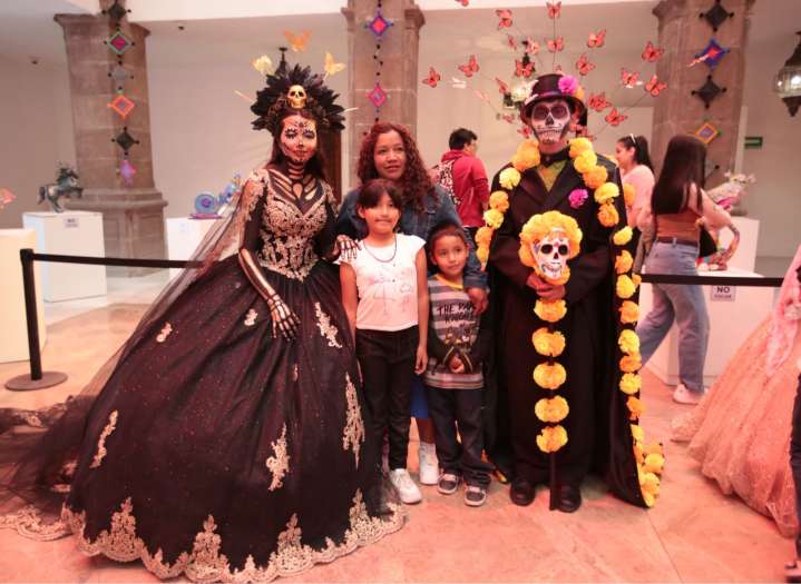 Vivamos en familia nuestras tradiciones: Manolo Jiménez