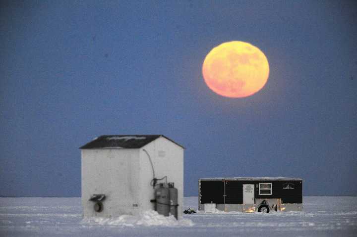 Anglers on Mille Lacs can keep three walleye this winter