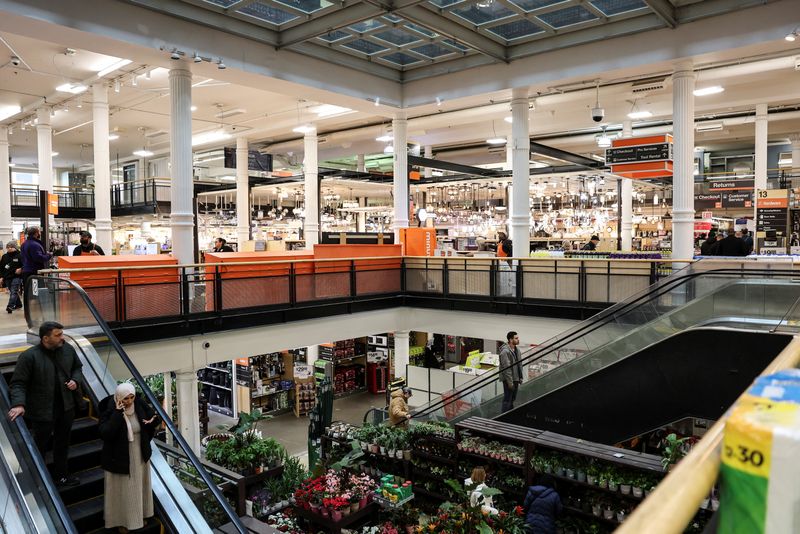 Home Depot, Lowe's earnings to gauge recovery in home