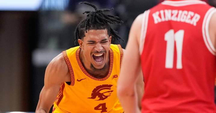 Jordan Marsh hits spectacular buzzer-beater to lift USC to triple