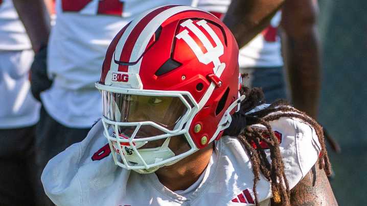 Indiana football's Mikail Kamara sidelined after starting vs Wisconsin
