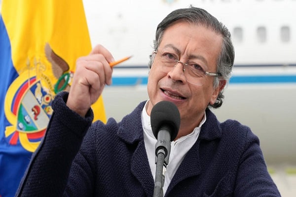 Gustavo Petro califica de "ejecuciones extrajudiciales" los ataques de EEUU. contra embarcaciones en el Caribe