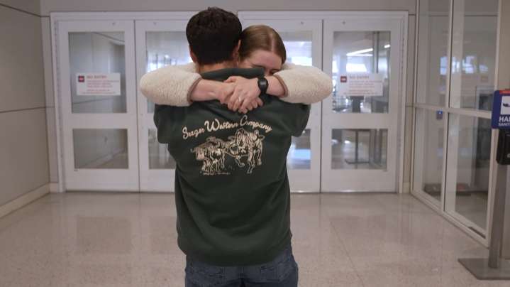 Reuniting for the holidays: A special homecoming at DFW Airport