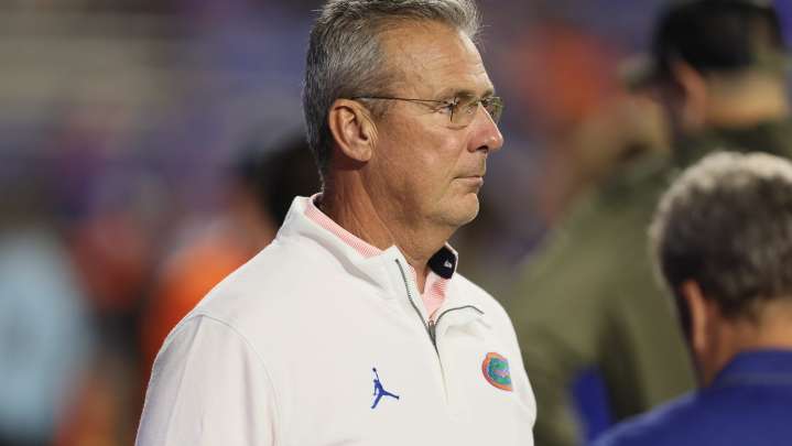 Former Florida football coach to get Ring of Honor induction at The Swamp