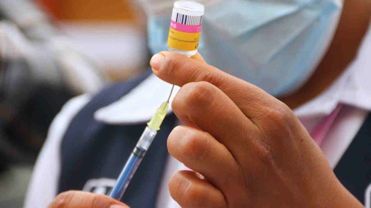 Salud detalla quiénes deben vacunarse contra el Virus del Papiloma Humano en 2025