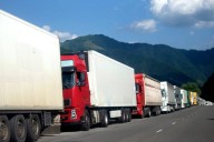 Se mantuvo la caída de producción y exportación de vehículos pesados