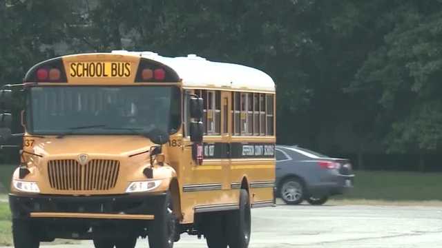 JCPS 'pauses, withdraws' proposal to move up school start times by 20 minutes