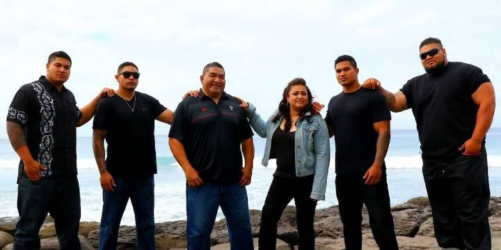 “We’re breaking the cycle:” Matriarch of famous Hawaii football family tackles low literacy rates