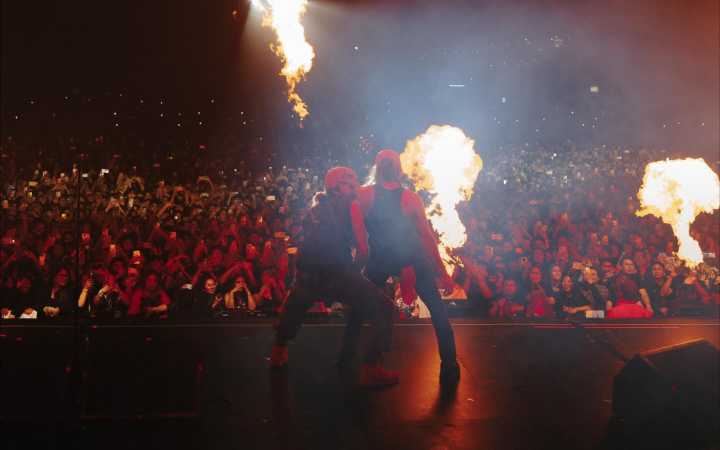 Airbag hizo vibrar más de 20 mil almas en Costa 21