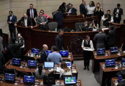 Debate de la reforma a la salud amenaza con pasar a estrados: el Pacto Histórico habla de “prevaricato”