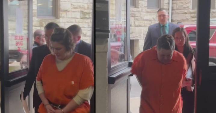 Prosecutors to seek death penalty against 2 women charged in Fayette County girl's death