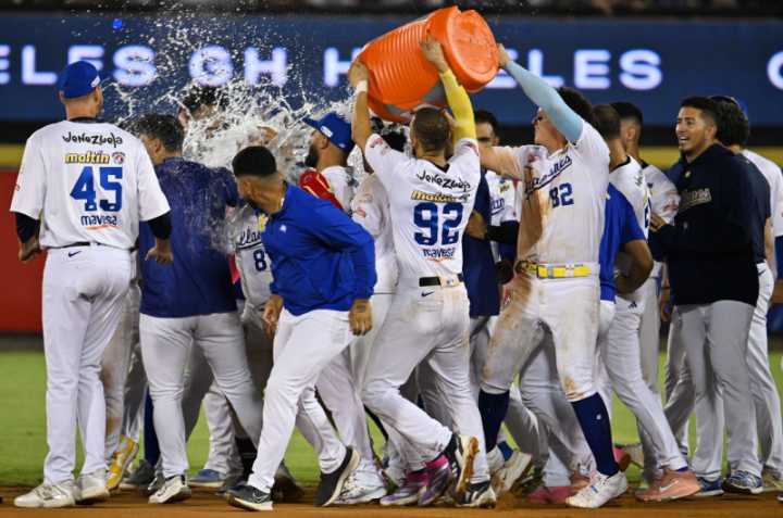 Magallanes se lleva el segundo duelo de la serie ante los Leones del Caracas